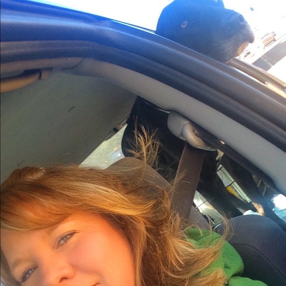 Meet your Posher, Patty - Hello! - Picture 1 of 2